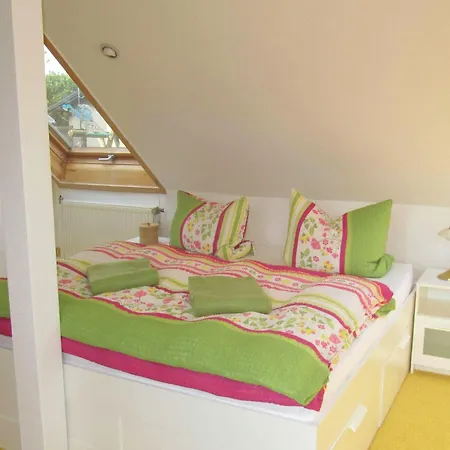 Getaway With Private Terrace Сasa de vacaciones Emsetal